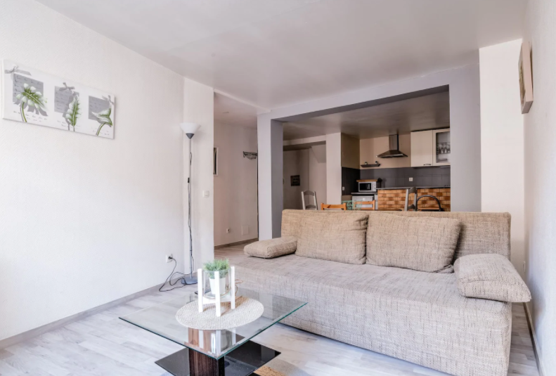 Un superbe 2 pièces meublé en duplex – Place Broglie / rue de la Nuée Bleue - Beausite Immobilier 2