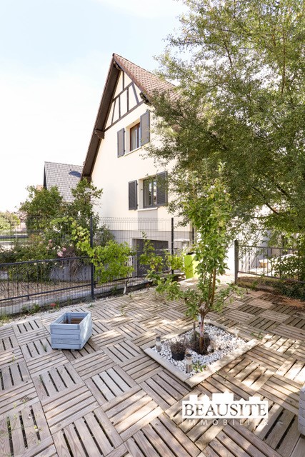 Une maison contemporaine avec terrasse et jardin - Lingolsheim / rue des Prés - nos ventes - Beausite Immobilier 1